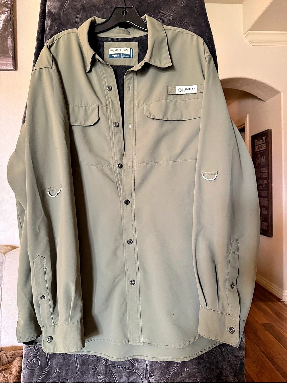 Magellan Outdoors Classic Fit Men's Button Down Shirt Green XL Like New